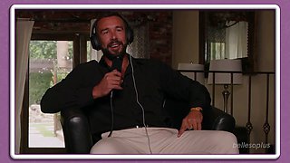 Petite Kiara Cole rails will pounder's dong in Reverse Cowgirl