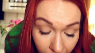 Beautiful TikTok girl gives a fantastic blowjobs