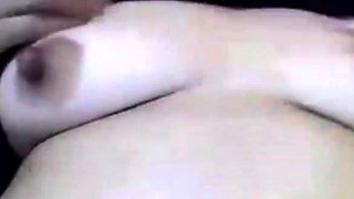 Filipina Maria: Mature Asian Masturbates on Webcam