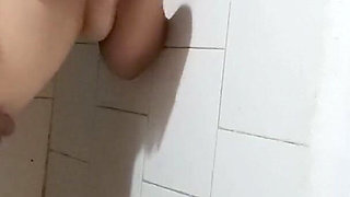 I Fuck the Neighbor's Daughter in Her Bathroom and Fill Her Ass with Hot Cum