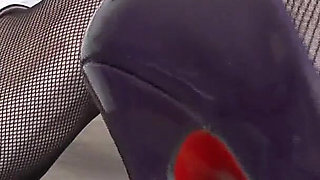 High Heels Goddess Shows off Her Purple Patent Leather Pumps