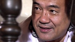 Old pussy teaches young pussy