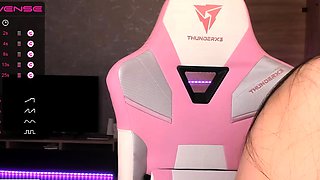 Amateur Big Boobs jerks Big Dick