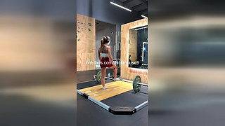 Buff Teen Deadlift Accident: Creamy Squirt TikTok Live