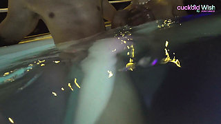 Paola and Fuckfriends in Jacuzzi. 304