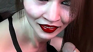 Hot Asian Cougar Sucks Cock - 3D Porn