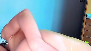 Body All Oiled up + Fuck Machine