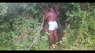 Fucking in the Bush with Natural Breeze Is Very Good and Sweet