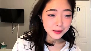 Hottest Amateur 19yo Blonde Teen going solo on Webcam