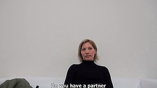Viktorie - Anal Casting