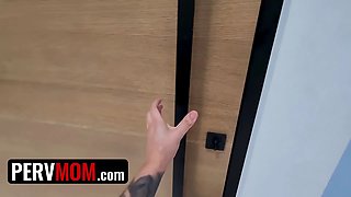 Big titted step mummy Charli Phoenix suirts on step son's giant dick and gets creampied - pervmom