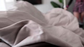 Stepsis tricks heartbroken brother into a crazy bedroom ride