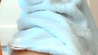 Hot amateur teen butt plug solo play