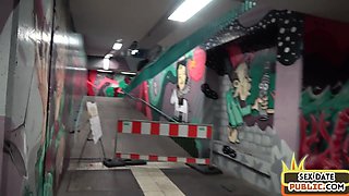 Cute blond hair babe in glasses deep throat