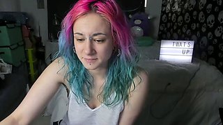 Webcam Teen Strips And Masturbates For Boyfriend