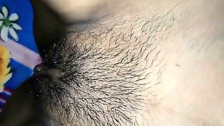 Nisha Bhabhi Fingering Herself E-05