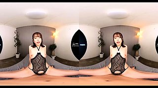 This large amateur cam girl has some very big boobs