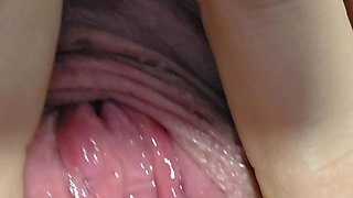 Watch me fingering my fussy filled with CUM