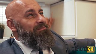 Hot Bride - Vixi Rafi