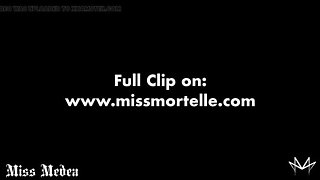 Double Foot Worship & Facesitting Fetish with German Femdom Mistress Medea Mortelle