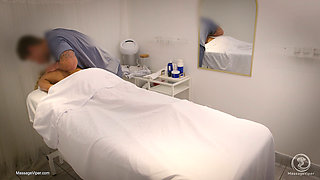 Blonde fitness model fucking her massage therapist