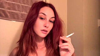 Italian Big Tits MILF Artemisia Love Hot Smoking Session in Bikini