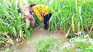 Rainy season in the fields, a very big ball, it was fun when taken softly from above, doggy style was told from above, water came out
