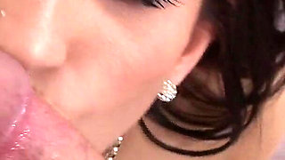 122 - 02 Babe Fucks for Cumshot