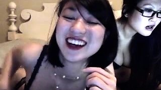 Amateur Webcam Cute Teen Plays Solo with Big Dildo