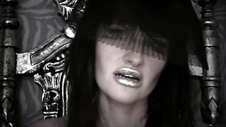 The fascinatrix...