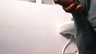 Old man mastrubation cock cleaning
