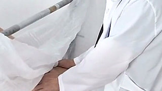 Gynecologist Fucks Patient!