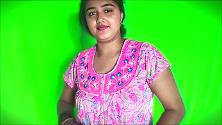 Very poor desi maid fucked by her boss, for extra Salery Boss offered to maid Gifts and Fuck her Hindi Audio