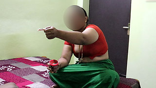 Desi Aunty After Fucking Resting & Eating Snacks & Icecream Spill Sucked on Breast