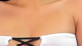 Latina Sex Naked Show Pussy Hard in the Room