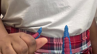 It's TOO Small So I Have To Use 1 HAND!