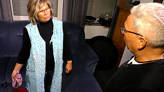 Sexy older mature gets fucked hard in her big ass on the couch