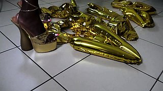 ebony pearl ballons crushing