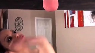 Ballbusting Foot Lovin Kimmy Lee Speedbag Express