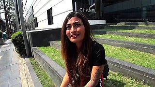 Busty but petite Thai MILF amateur amazing sex with a Farang