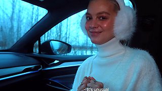 Slutty schoolgirl sucks stranger in car