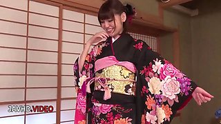 Shaved Pussy woman in sultry Japanese kimono enjoys hot Creampie fucking fantasies fulfilled Toys