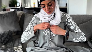 Innocent maid Aaliyah Yasin discovers sex toys