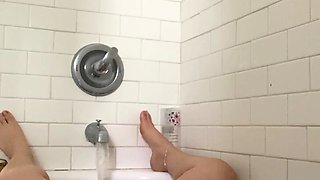 Sexy hottie Anetta Keys enjoys a solo toy masturbation