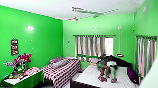 Hotel room ka video hua leak  ke sath ka