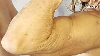 First Time Ever Nude Sexwrestle the Legend Debra Dandrea Vs Sinthia Bee