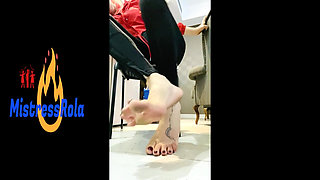 Dirty Feet Wanna Lick It