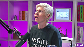 Xwife Karen: Golden Showers & Girls Gone Wild the Adult Time Podcast