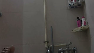 Desi Indian Teen Hot Bathroom Sex