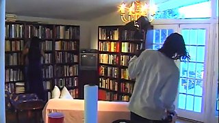 Brunette blowjob cumshot